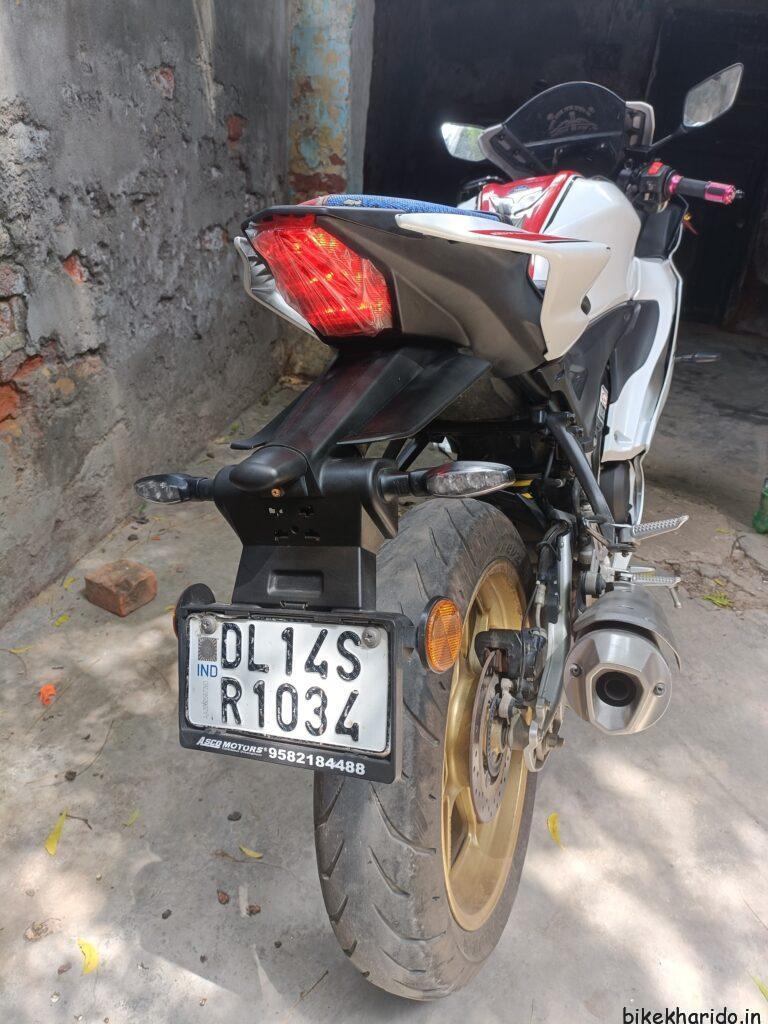 Buy Second Hand Yamaha R15 V4 in Delhi | Buy Second Hand Yamaha Bike in Delhi.