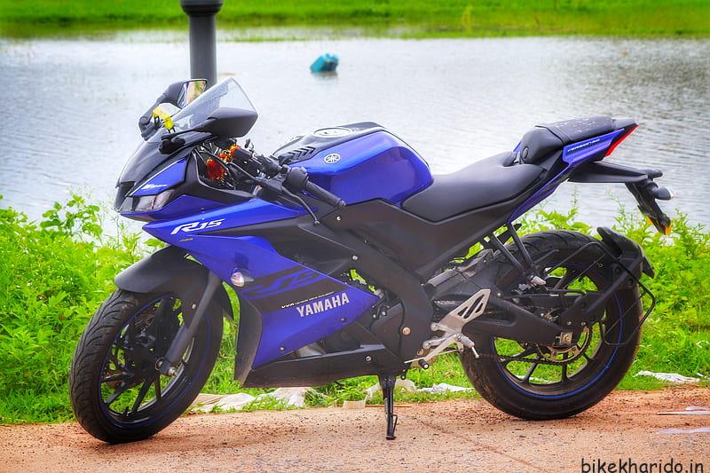 Yamaha R15 - Racing Blue - Side View