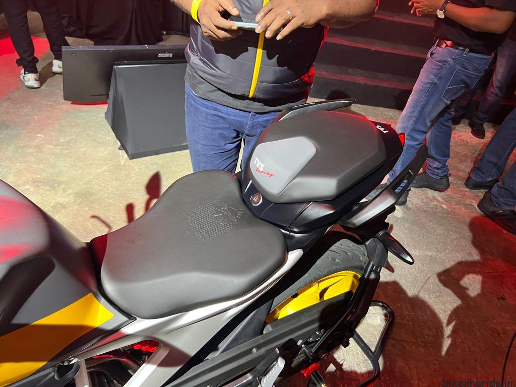 TVS Apache RTR 310 split seat