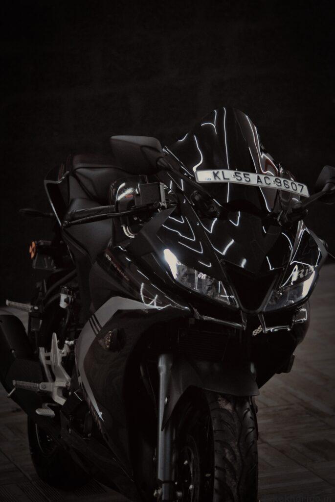 Yamaha R15 - Dark Knight - Front View