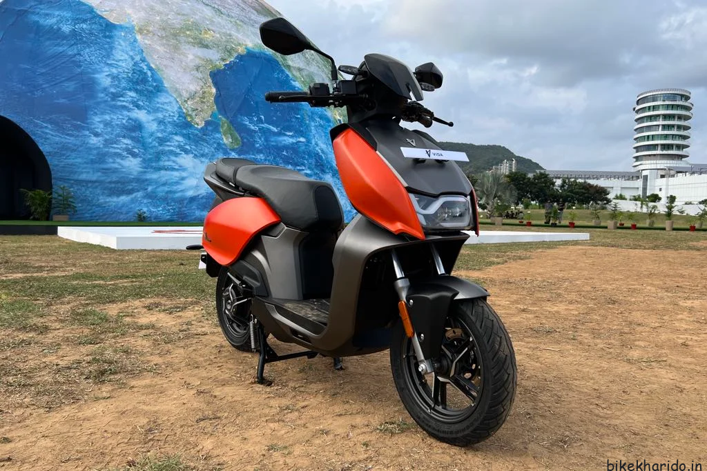 The electric scooter is Rs 30,000 cheaper than Vida V1 Pro.