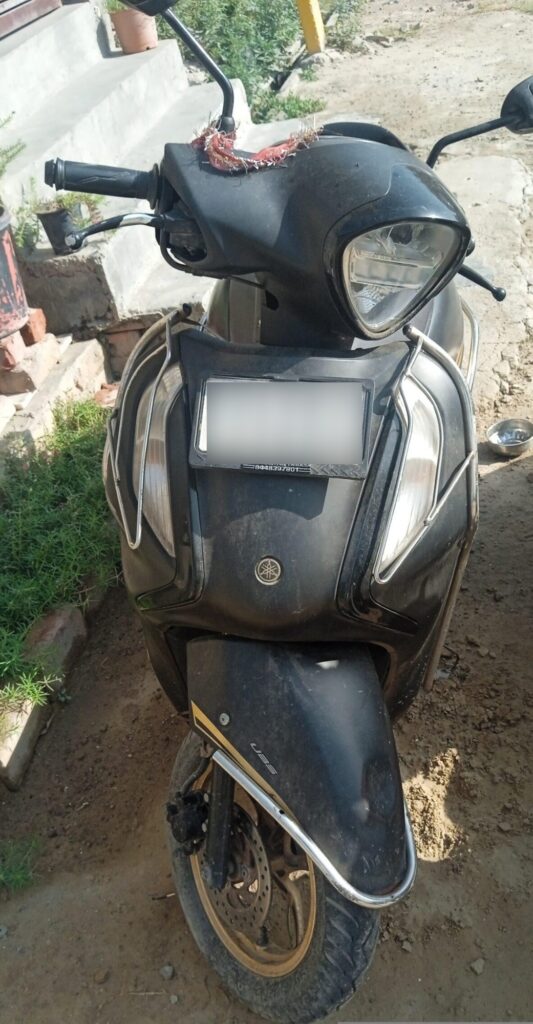 Buy Second Hand Yamaha Fascino 125 Hybrid Disc in Delhi | Buy Second Hand Yamaha Bike in Delhi