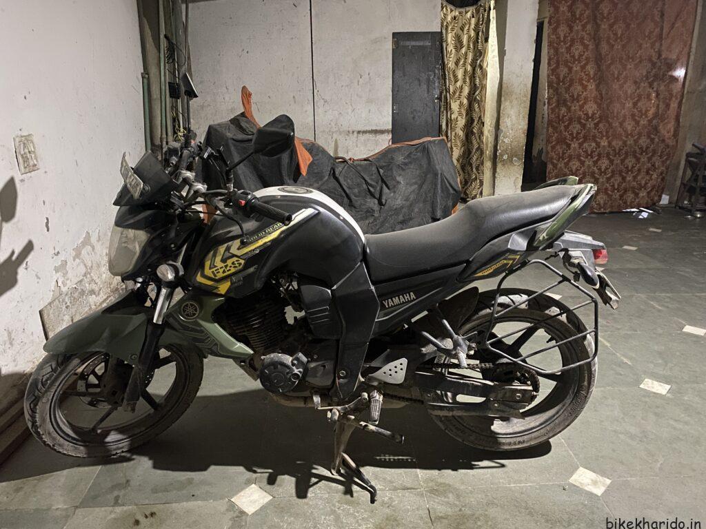 Buy Second Hand Yamaha FZS 25 in Delhi | Buy Second Hand Yamaha FZS 25 in Delhi